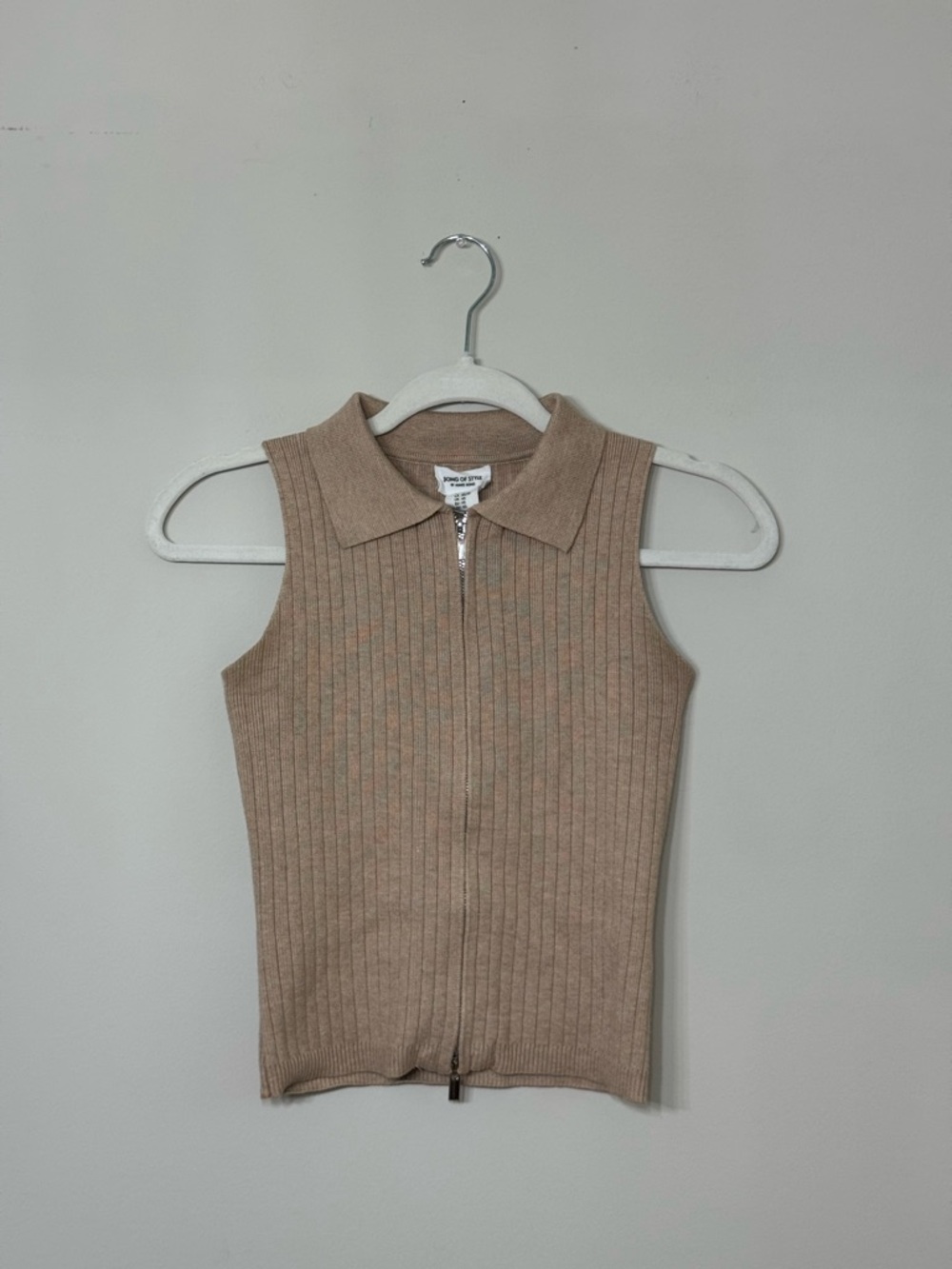 Sleeveless Ribbed Zip-Front Top in Beige